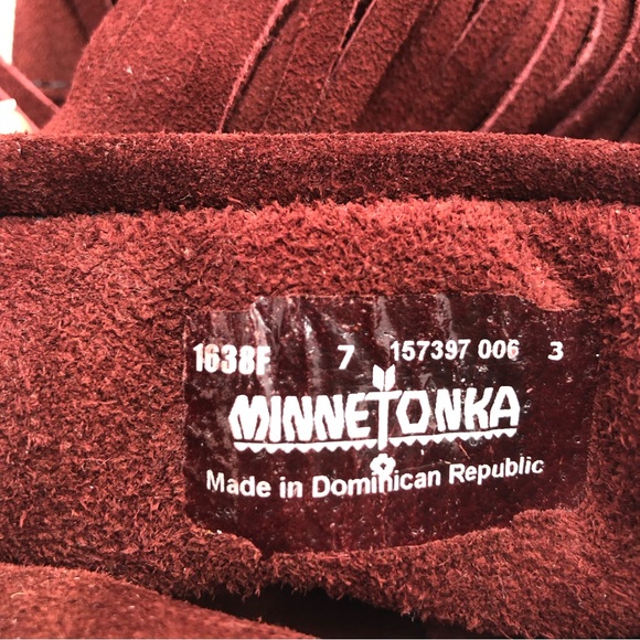 {Minnetonka} Three Fringe Mocassin - Picture 12 of 14